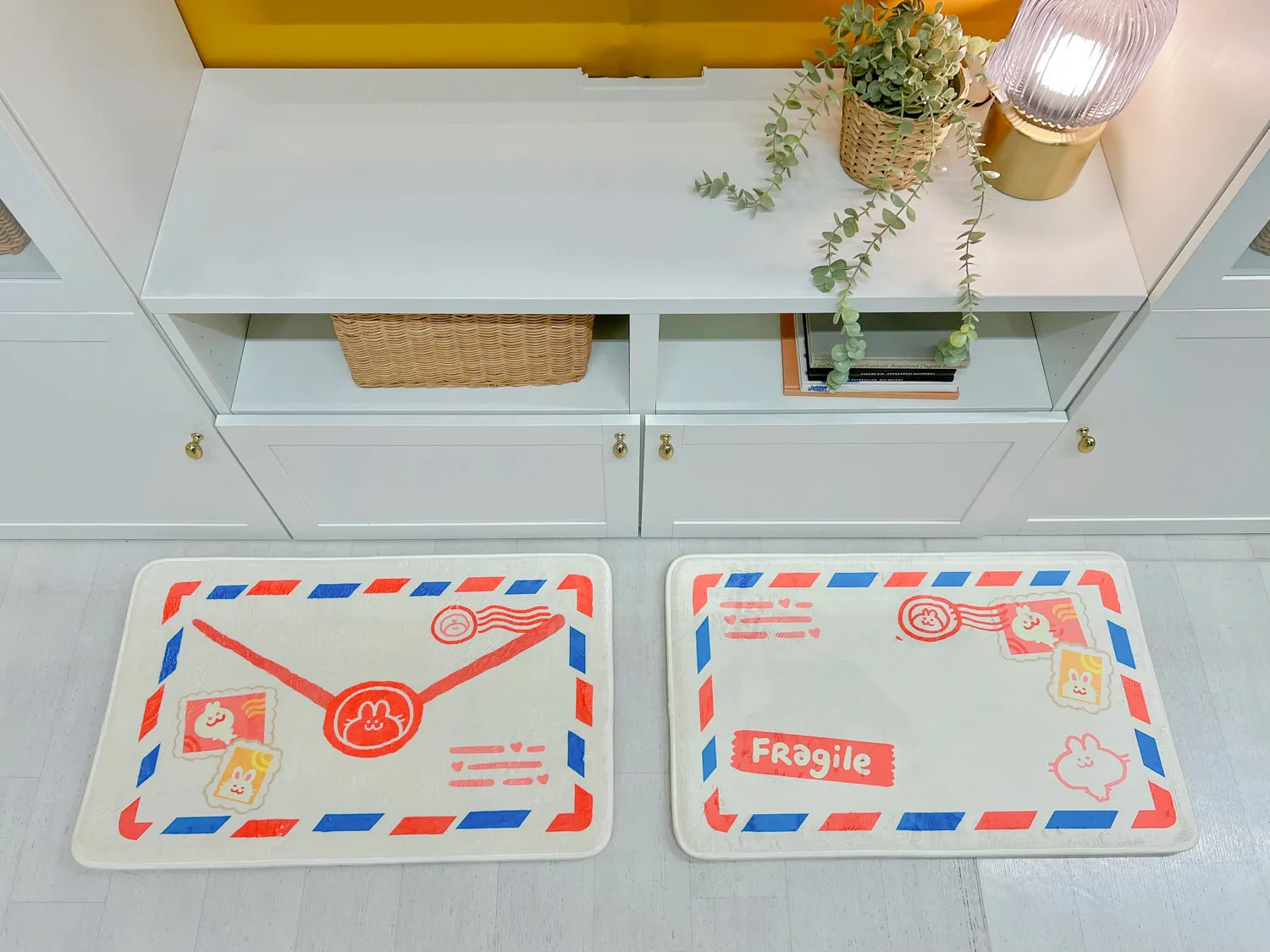 BUNNY MAILER mat